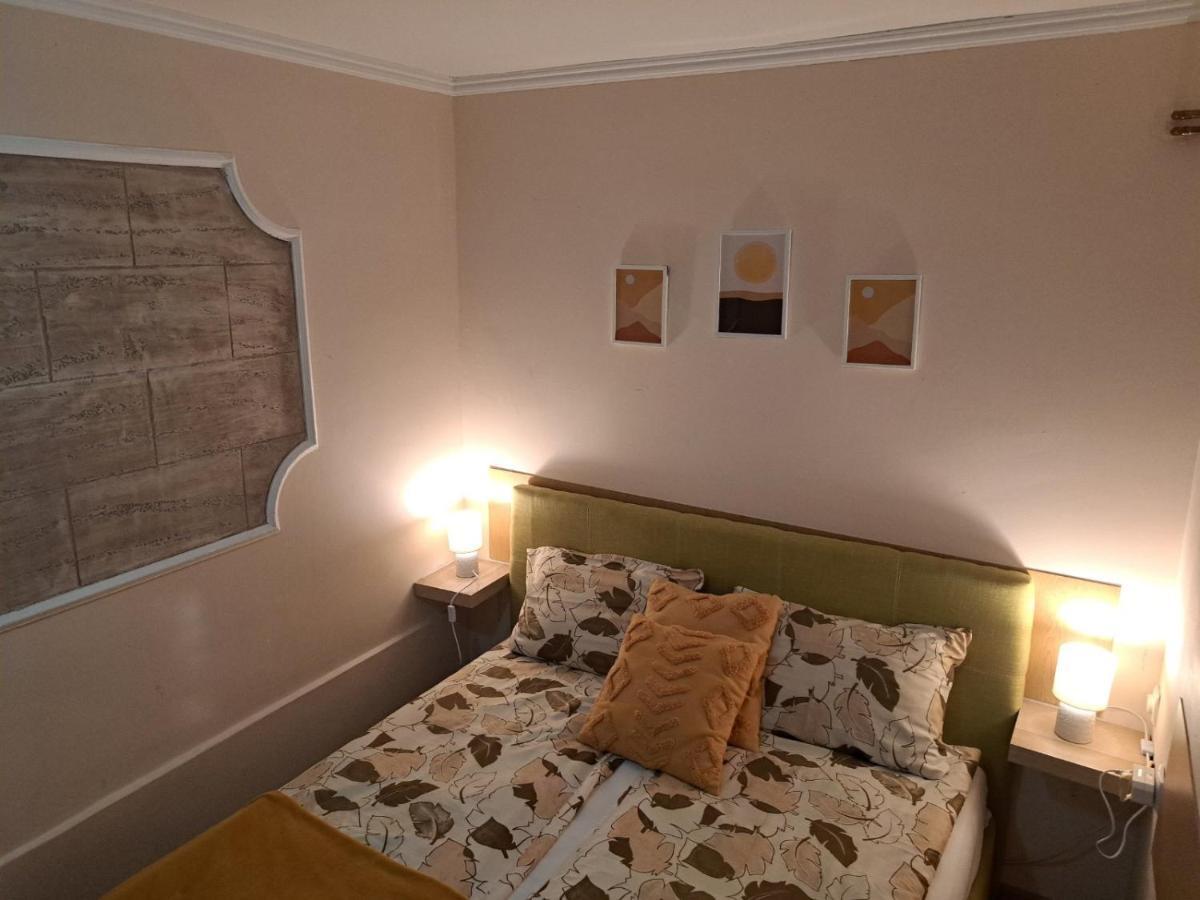Villa Sunset Guest House Palić Extérieur photo