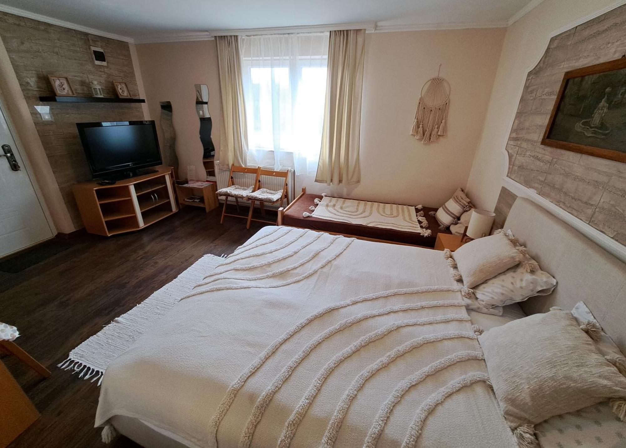 Villa Sunset Guest House Palić Chambre photo